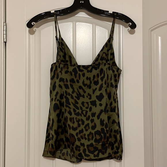 Cheetah Print Top - Picture 4 of 4